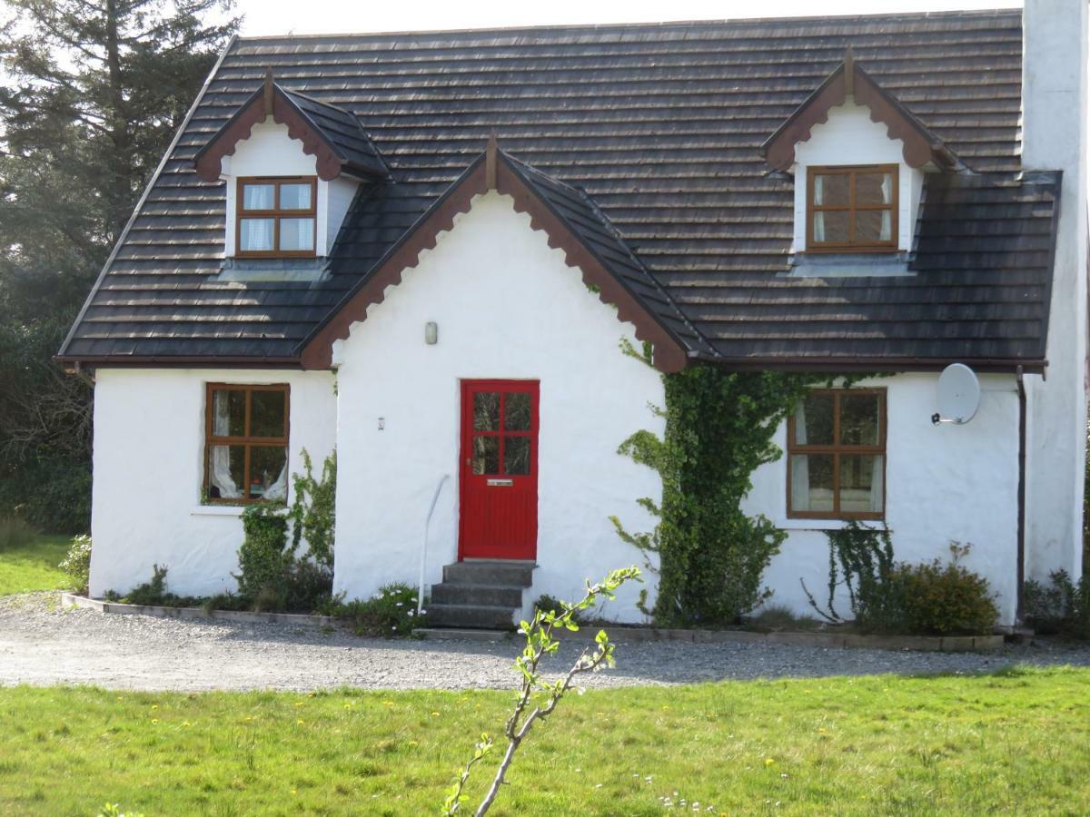 Heatherhill Farm Cottage In Letterfrack Beside Connemara National Park Exterior photo